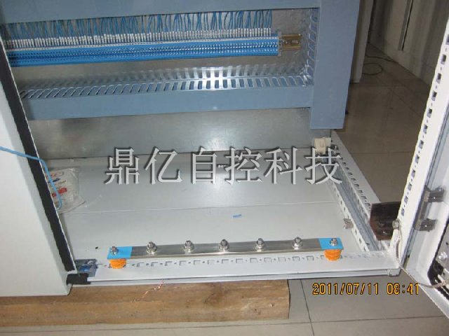 ����ͭ��