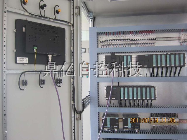 ���ڽ���